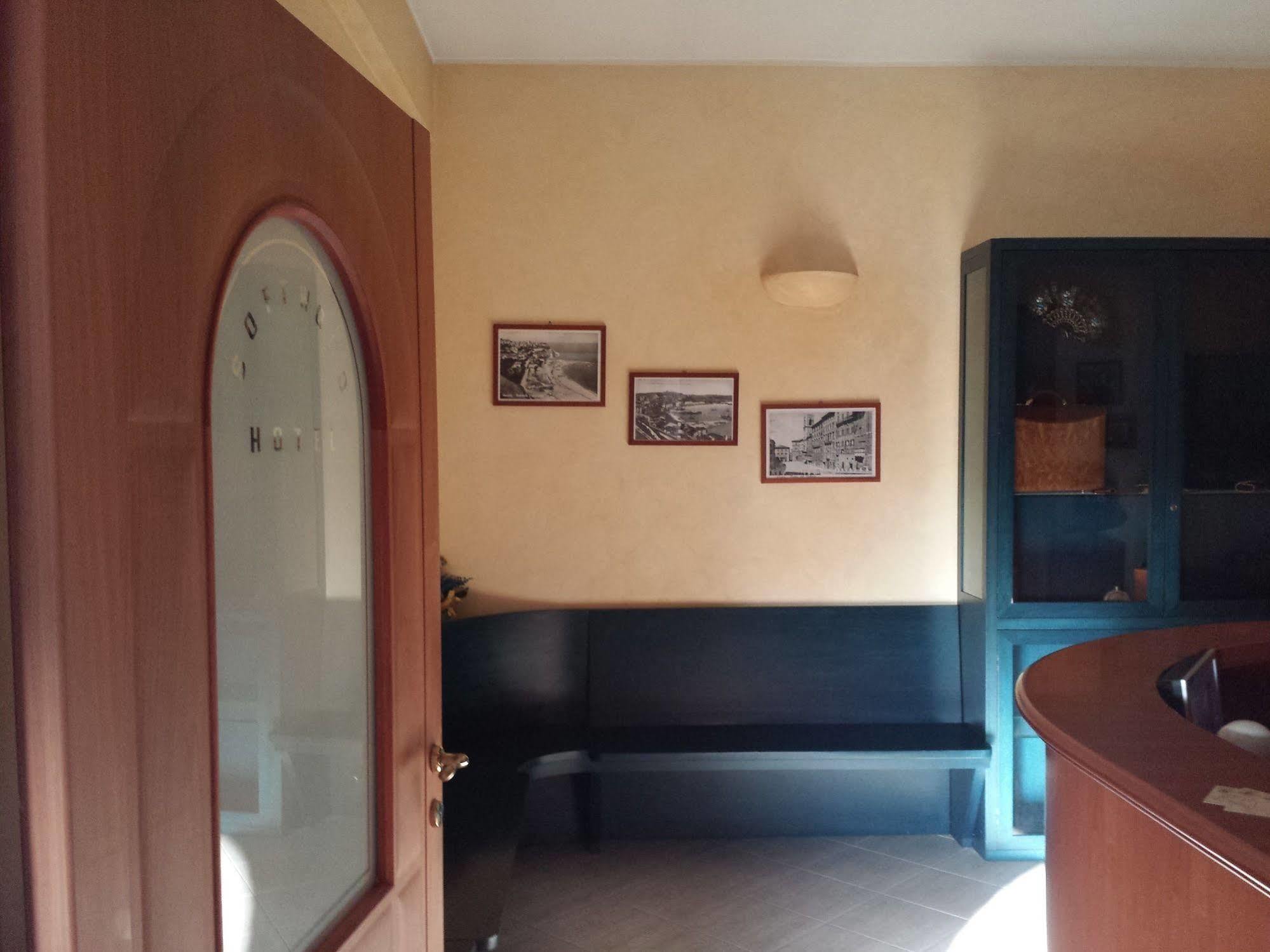 Hotel Softwood Recanati Eksteriør billede